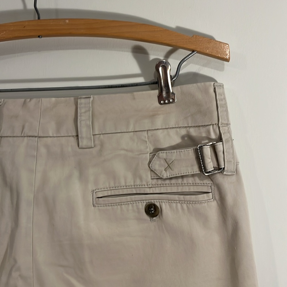 VINCE Women’s 4 Side Buckle Bermuda Shorts Chino Tan Khaki Cotton Flat Front - Picture 7 of 9